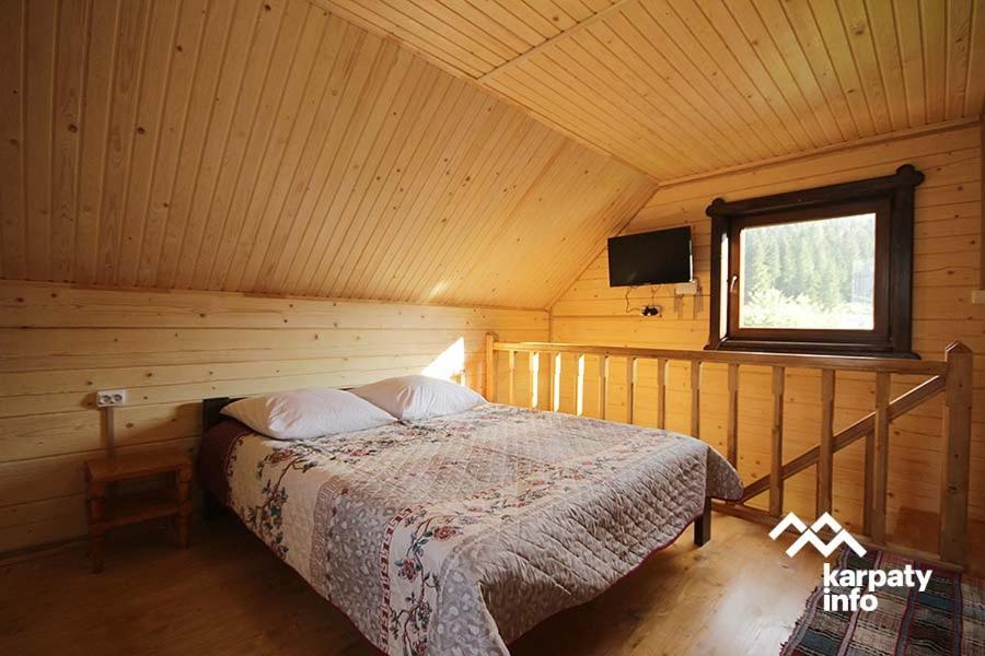 Орхідея Luxe 1 Apartment Synevyrs'ka Polyana Bagian luar foto